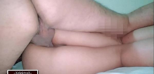  Mi papi entra a mi cuarto y me folla el Culo, estoy tan cachonda que me corro... Anal Pov